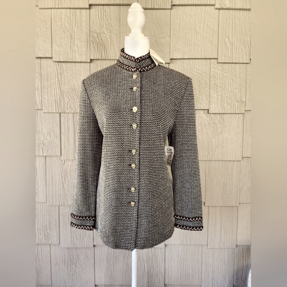 St John Brown/White Jacket NWT